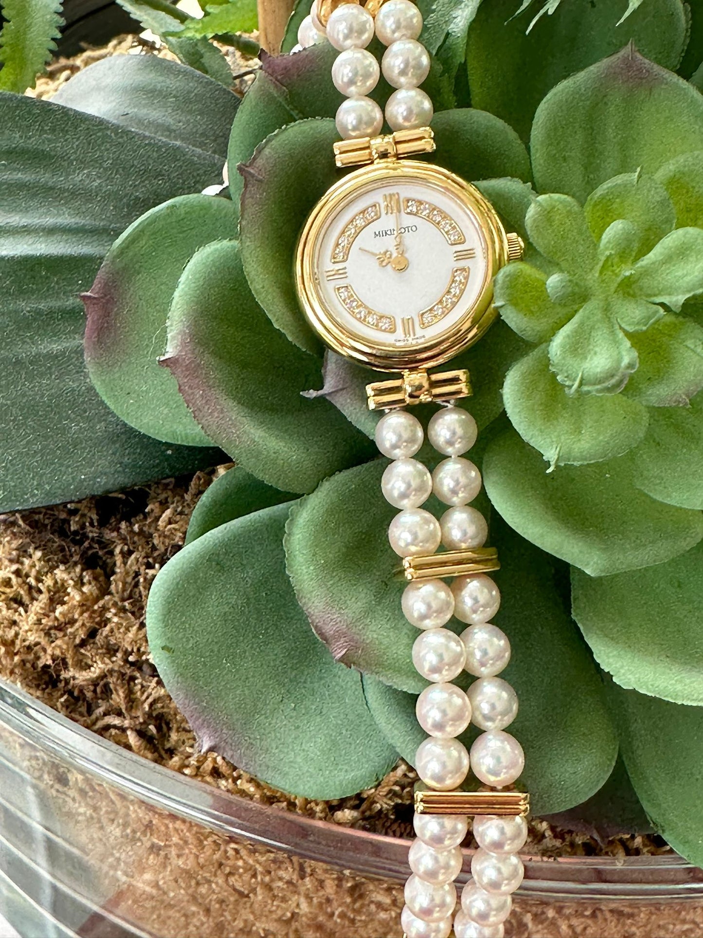 MIKIMOTO 18kt GOLD PEARL WATCH